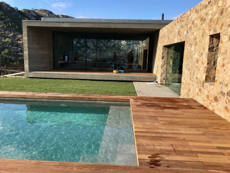piscina casa de lujo beugur aiguablava pequeña
